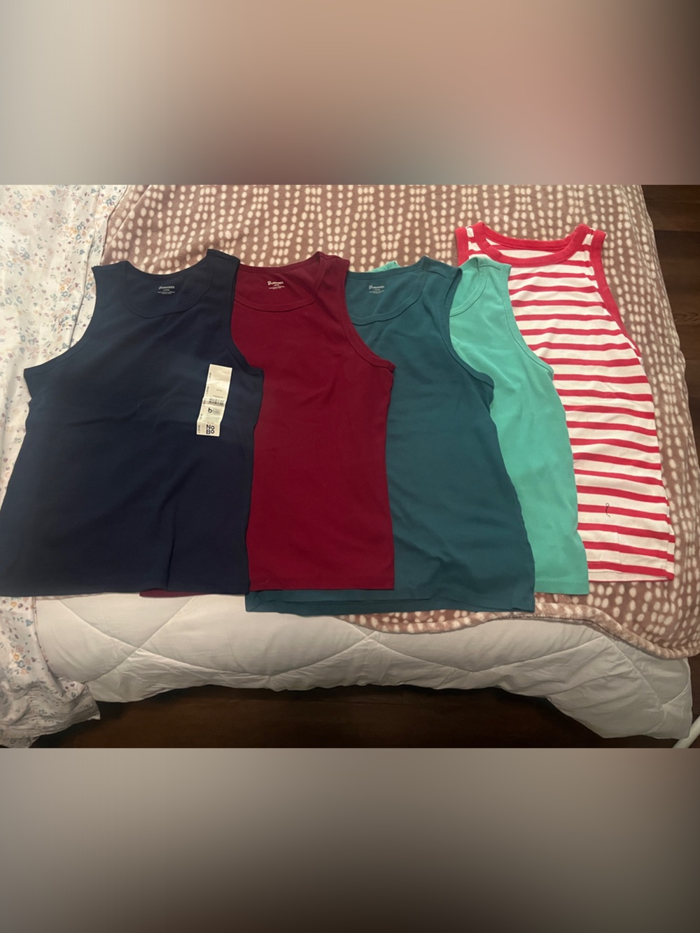 5 tanks! Selling as a bundle!